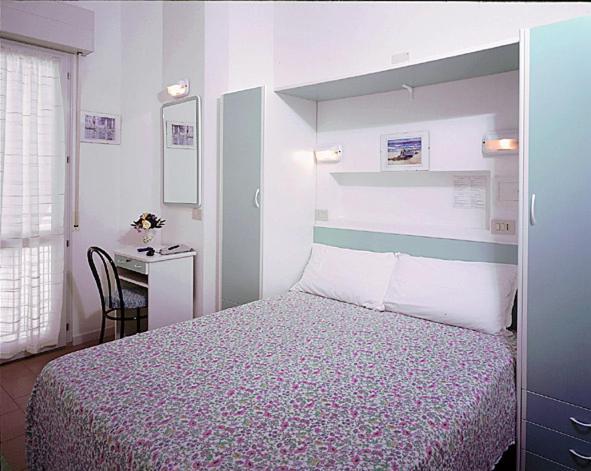 Hotel Silvana Cattolica Exterior photo